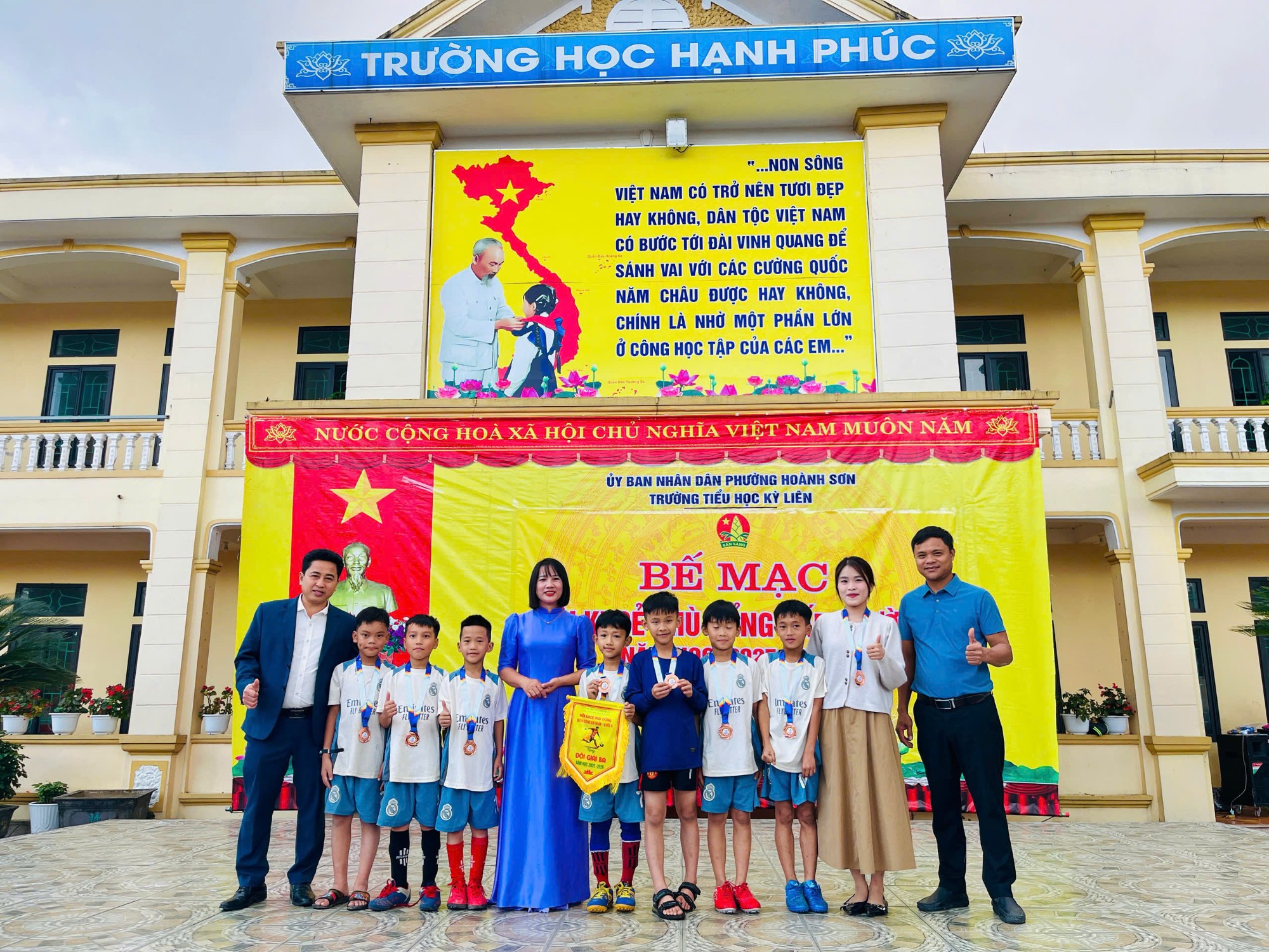 z7299055772639 ecf21b22965a144a22e8fed7c808f76d