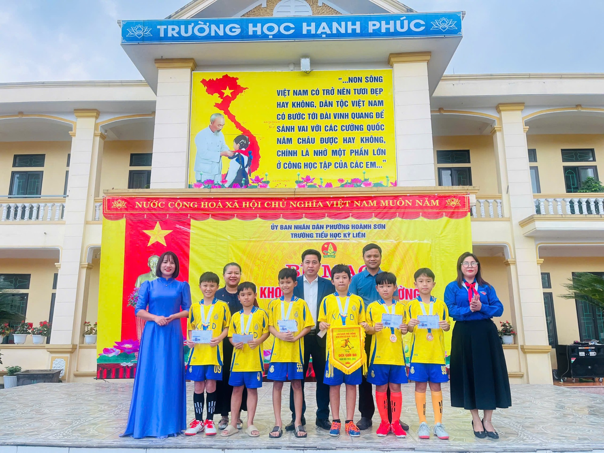 z7299111745141 25c39d688f13a37384b574d8ce646cae