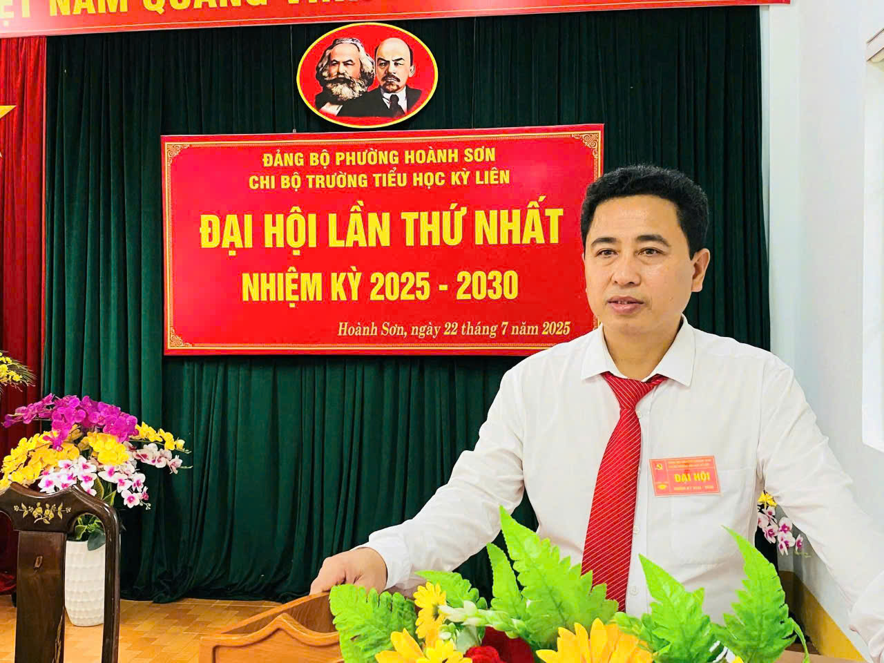 Đ/c Trần Đình Toàn - Bí thư Chi bộ
